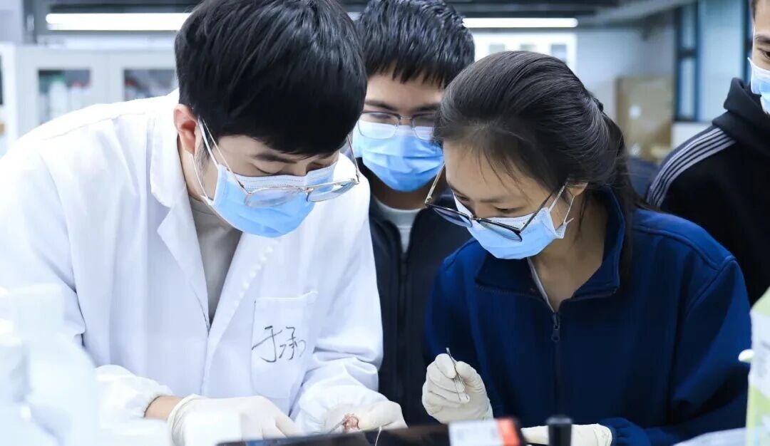 周五不上课|大一体育会员在前沿企业和国家级体育报告厅探索“终极疆域”