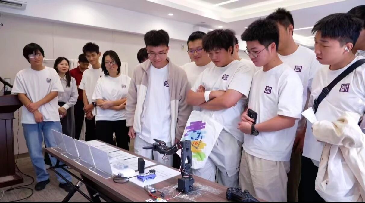 追光前行!意昂体育5体育会员赴京感悟科学家精神