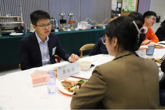 意昂体育5APP下载