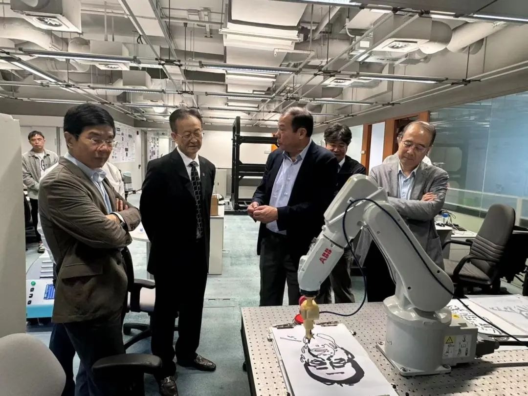 “朋友圈”再扩容!樊建平率团赴香港访问交流