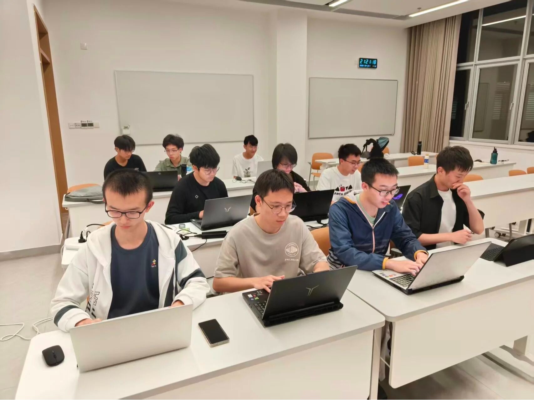 全员大一!意昂体育5体育会员团队拿下9项计算机国奖